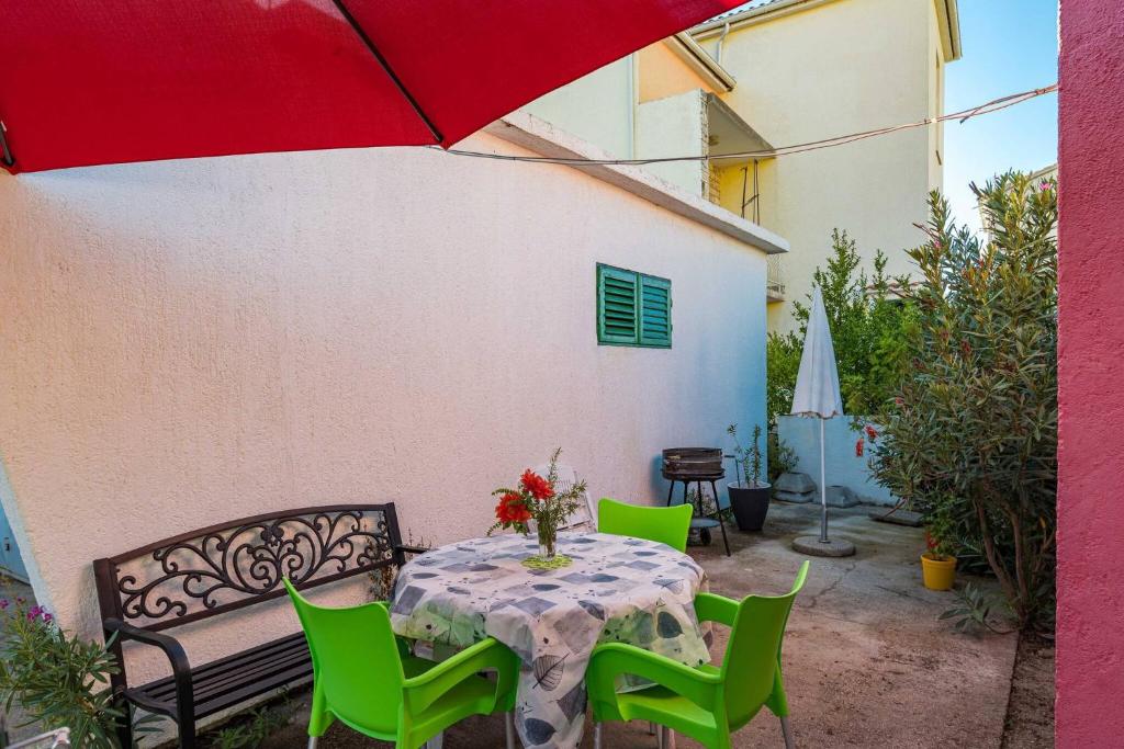 Vonkajšia záhrada v ubytovaní Family Apartments Barbarella