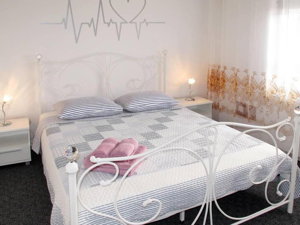 Fotografie z fotogalerie ubytování Apartment Mili Rogoznica v Rogoznici