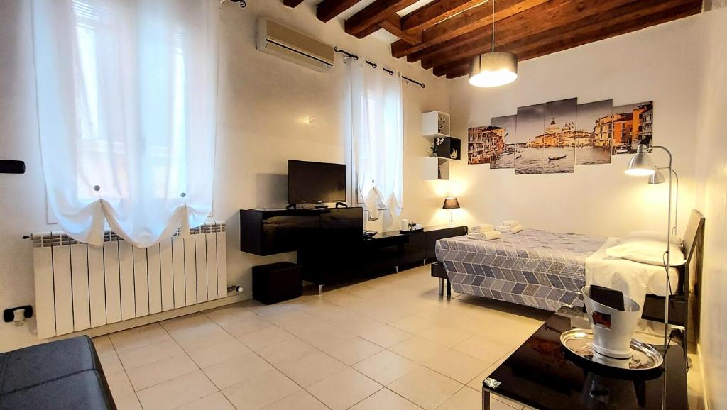 Palazzo del Sale, Rialto - 2