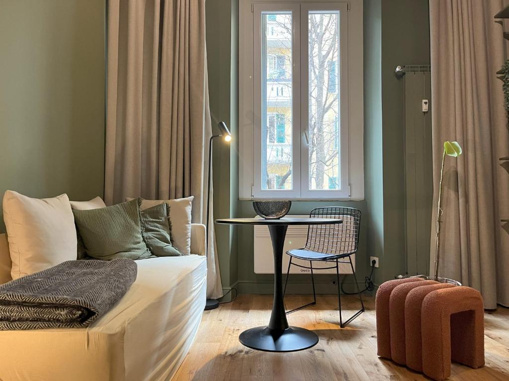 La Petite Suite Gae Aulenti