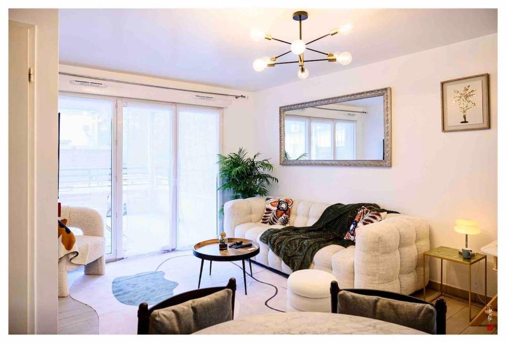 Posezení v ubytování Élégant Duplex terrasse et parking