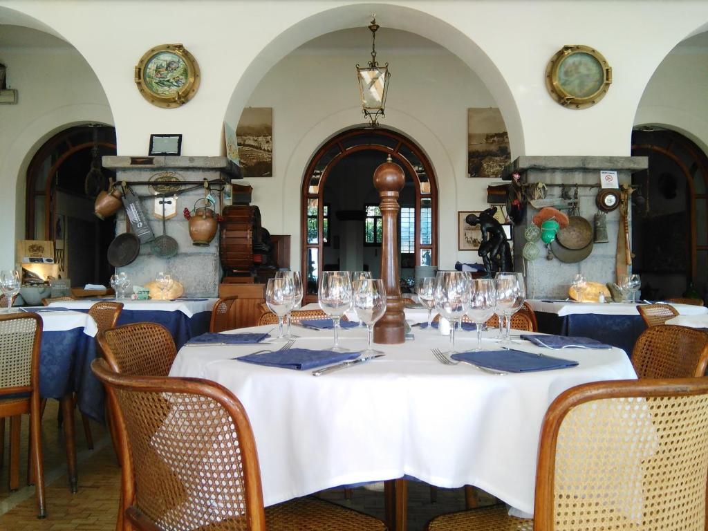Restaurace v ubytování Ristorante Hotel Mira