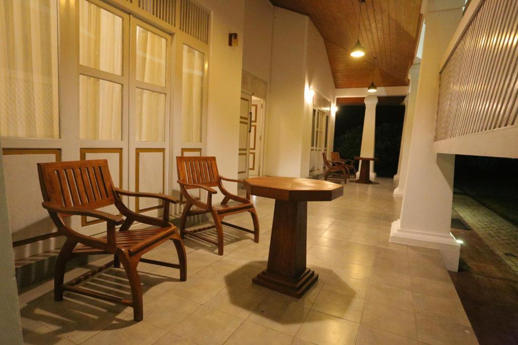 Posezení v ubytování Serenity Villa Anuradhapura