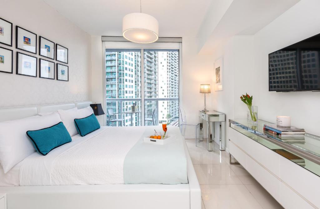 Postel nebo postele na pokoji v ubytování Brickell by Miami Vacation Rentals