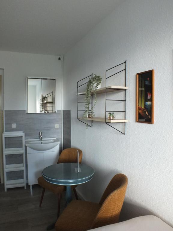 Fotografie z fotogalerie ubytování Zwei Bett Zimmer v destinaci Pruchten