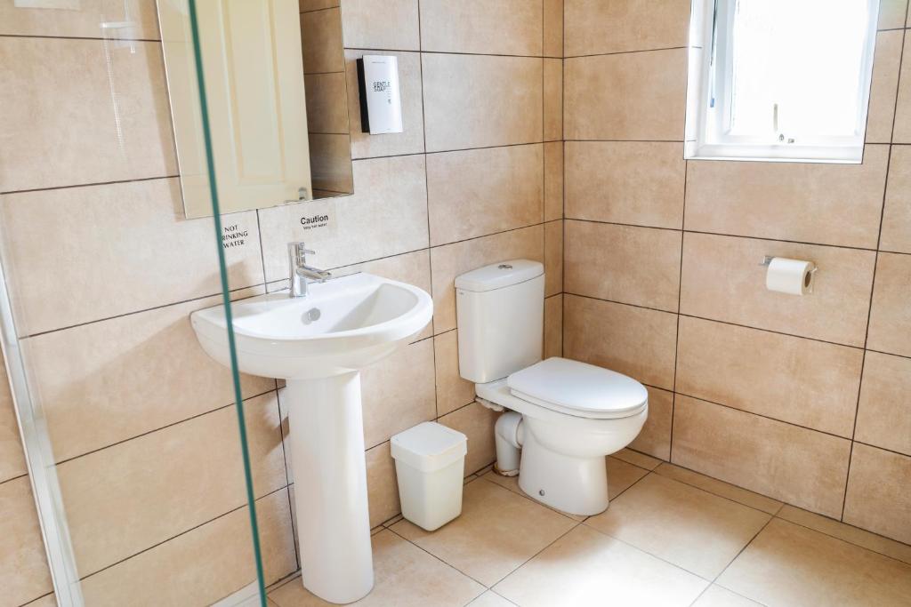 Croyde Bay Hotel or Self Catering - 
