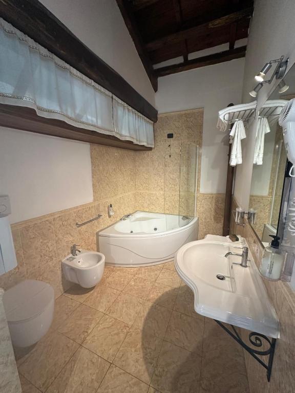 Koupelna v ubytování Hotel Tenuta dell'Argento Resort