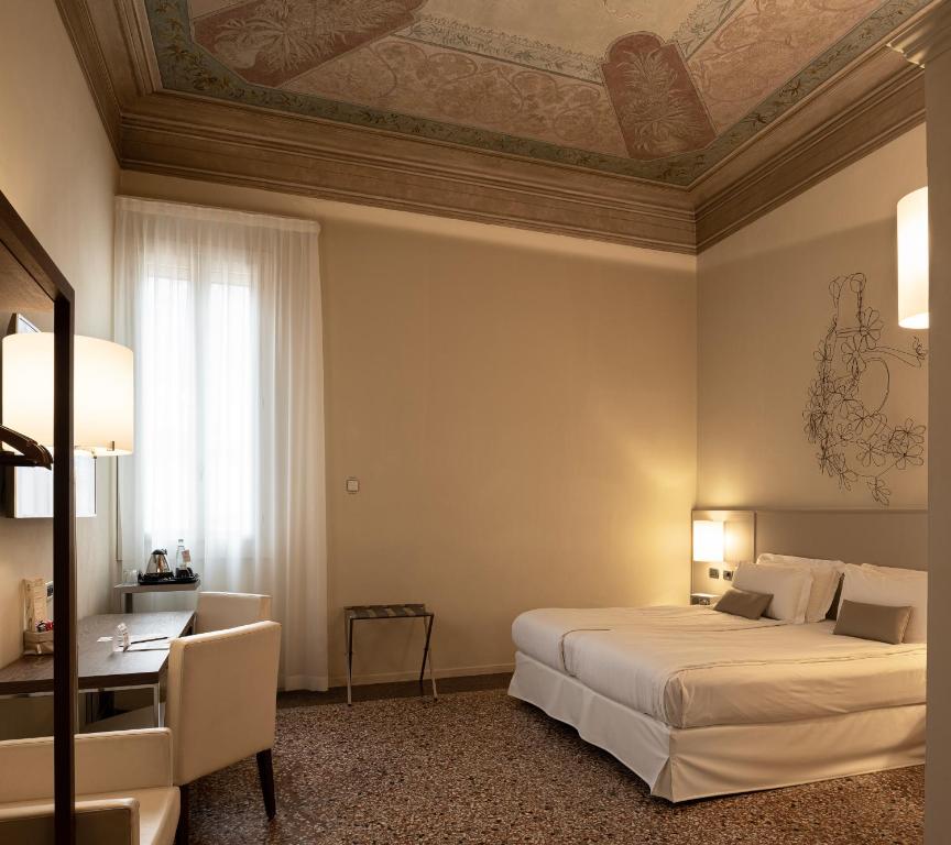 I Portici Hotel Bologna - Resim 4