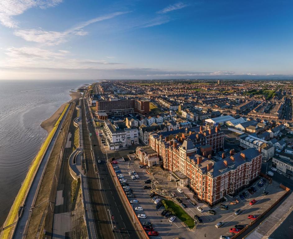 Imperial Hotel Blackpool - Resim 7