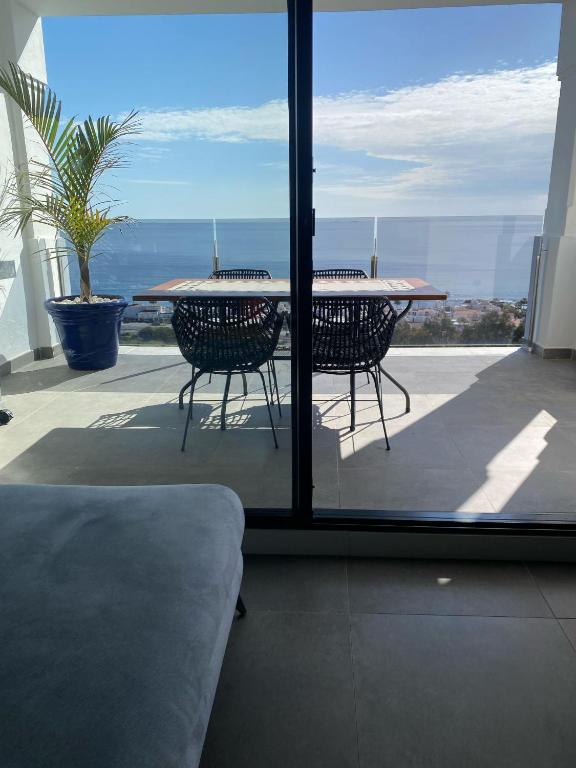 Luxury penthhouse sea views Blue Suite 3401