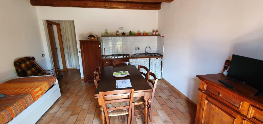 TV a/nebo společenská místnost v ubytování Il Vigneto