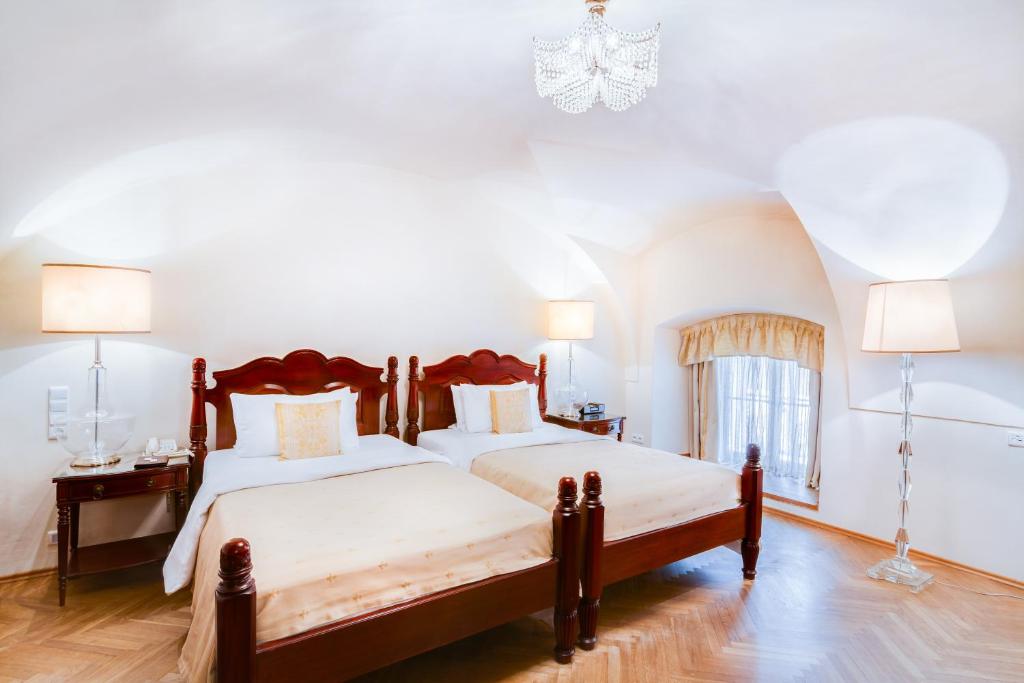 
Standard Double or Twin Room
