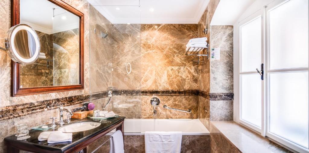 The Dominican - Resim 28