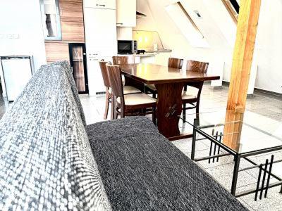 Apartment for 7 guests - Apartment With Balcony