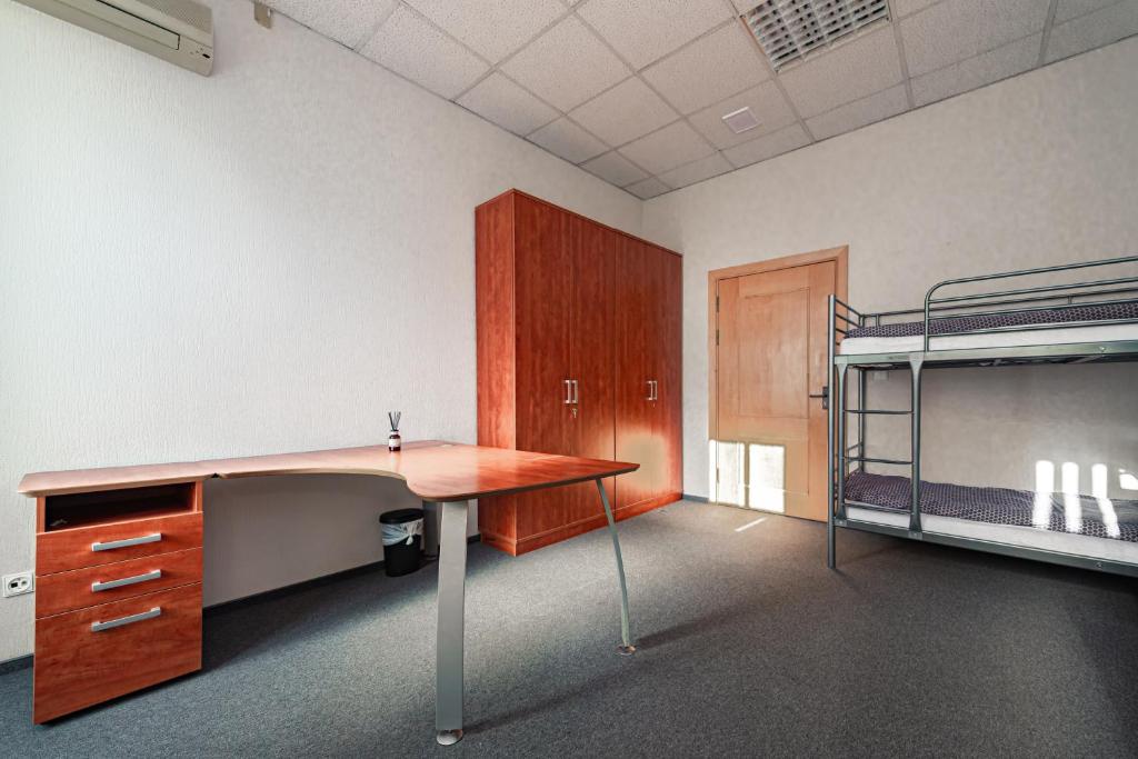 Kuchyň nebo kuchyňský kout v ubytování Vilnius Hostel