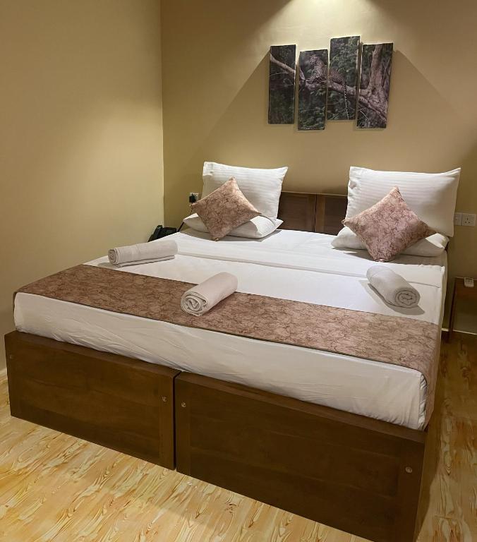 Postel nebo postele na pokoji v ubytování Cloud Nine Lanka Resort Wilpattu