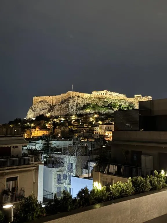 NOOS Acropolis in Athens