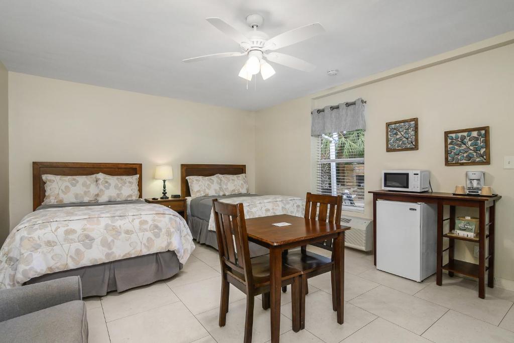The Fairways Inn of Naples photo