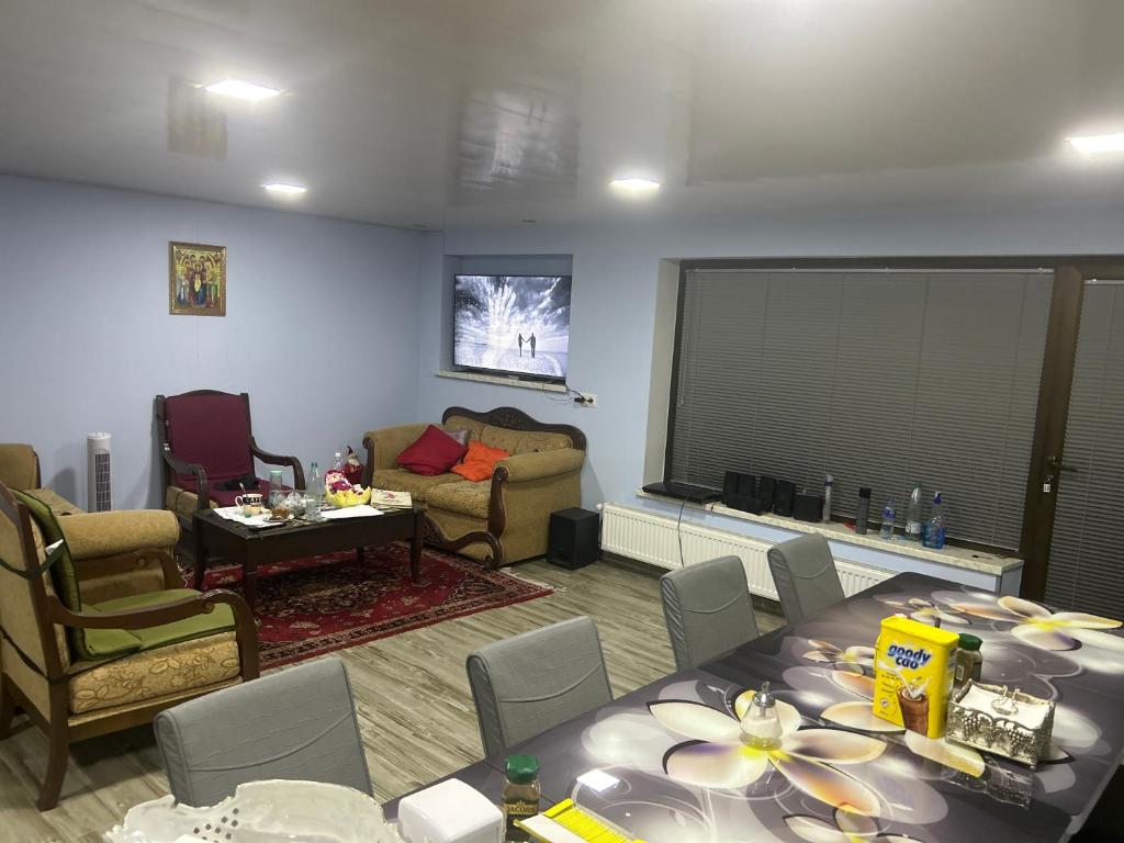 TV a/nebo společenská místnost v ubytování Guest house Medea