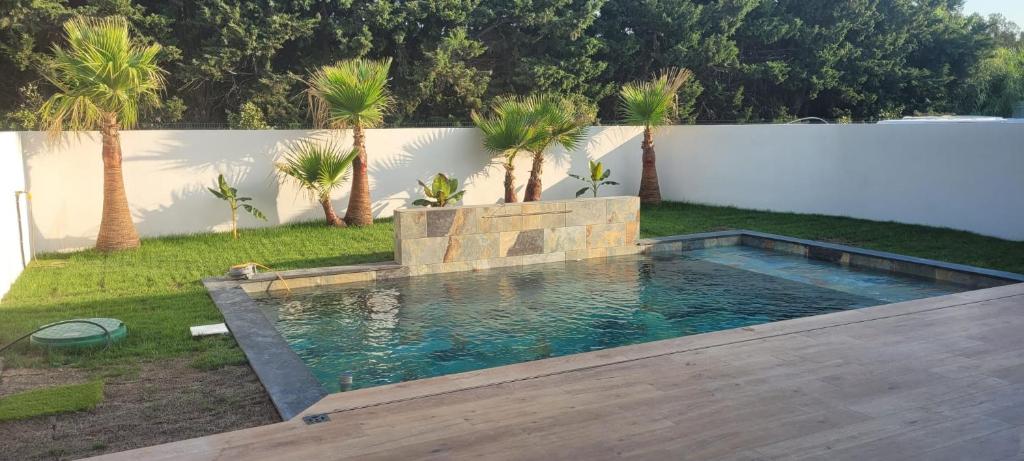 Πισίνα στο ή κοντά στο Halte Provence - 2 chambres - Piscine - Salle de bain privée - Parking gratuit