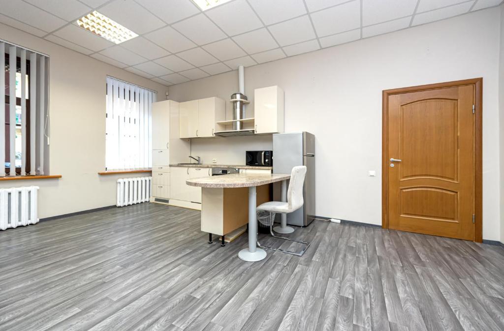 Kuchyň nebo kuchyňský kout v ubytování Vilnius Hostel