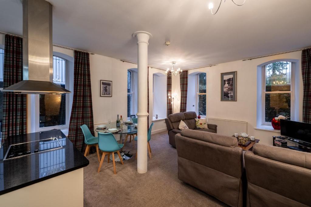 Χώρος καθιστικού στο Noble Apartment - Highland Club