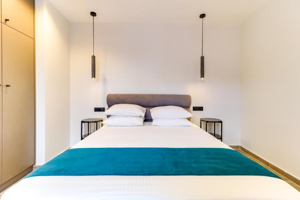 ABOV Athens - Resim 4