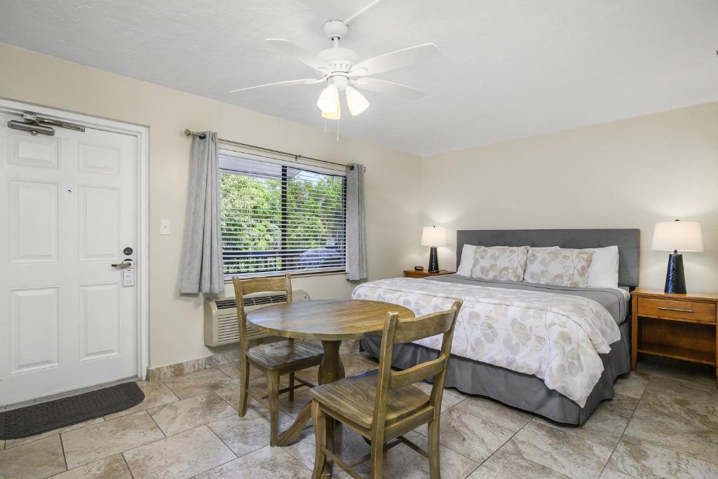 The Fairways Inn of Naples photo