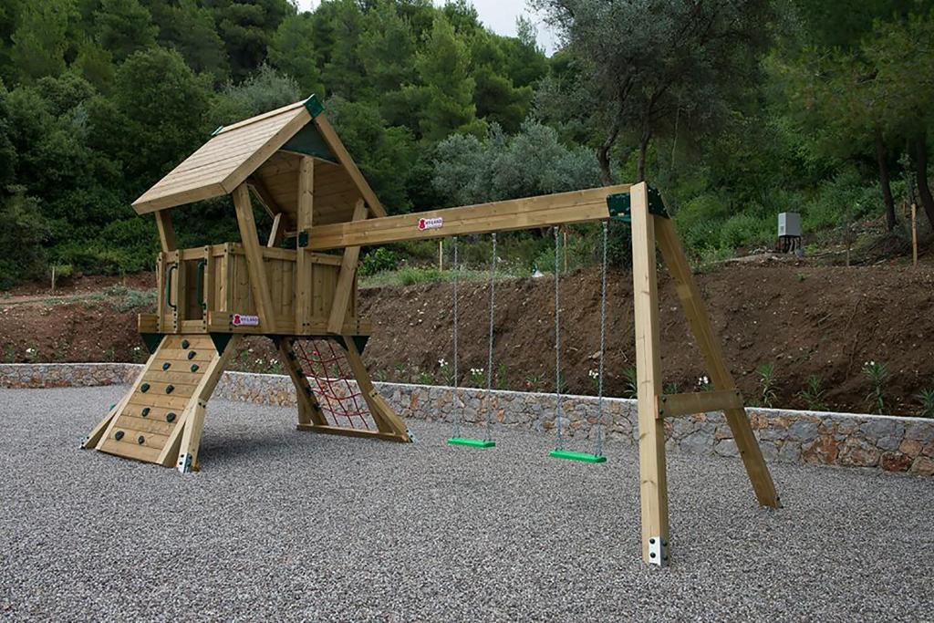 Herní místnost nebo prostor pro děti v ubytování Elimnion Resort