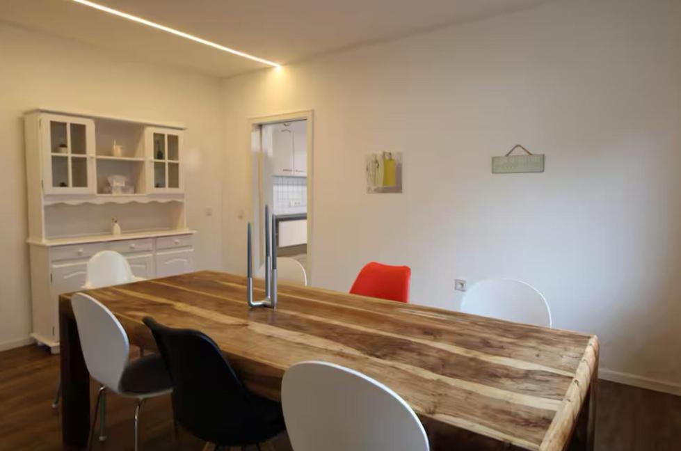 Afbeelding uit fotogalerij van Pomarico Room in Walldorf