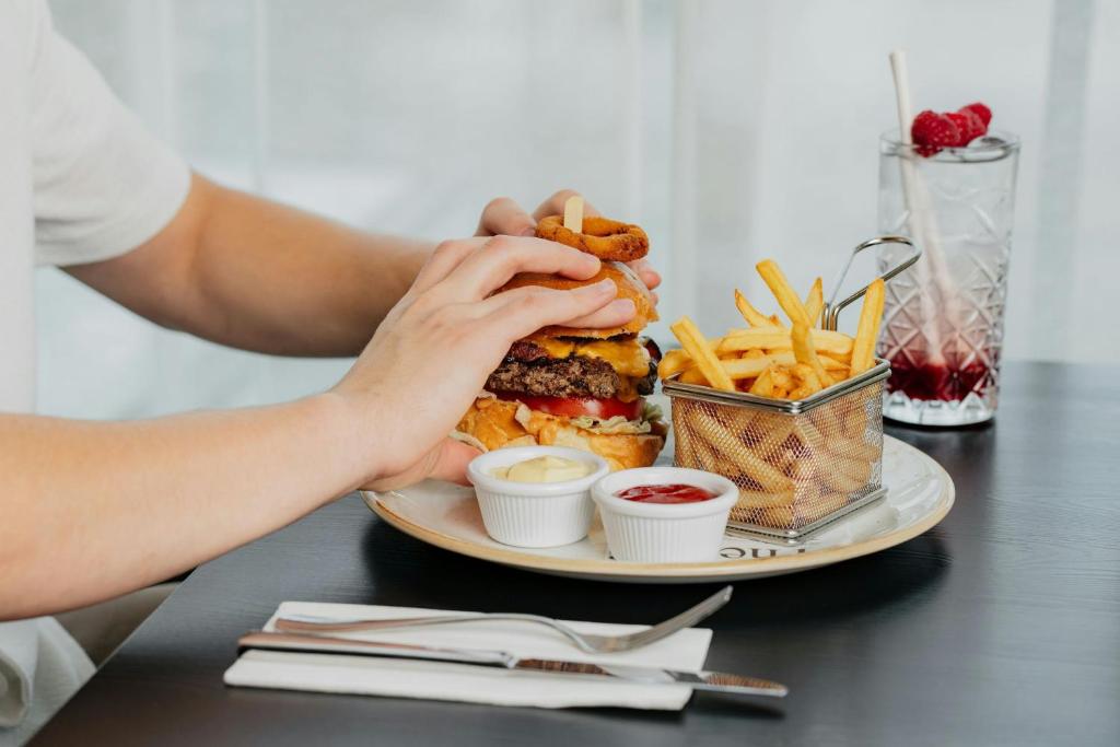 Courtyard by Marriott Prague Airport - Resim 33