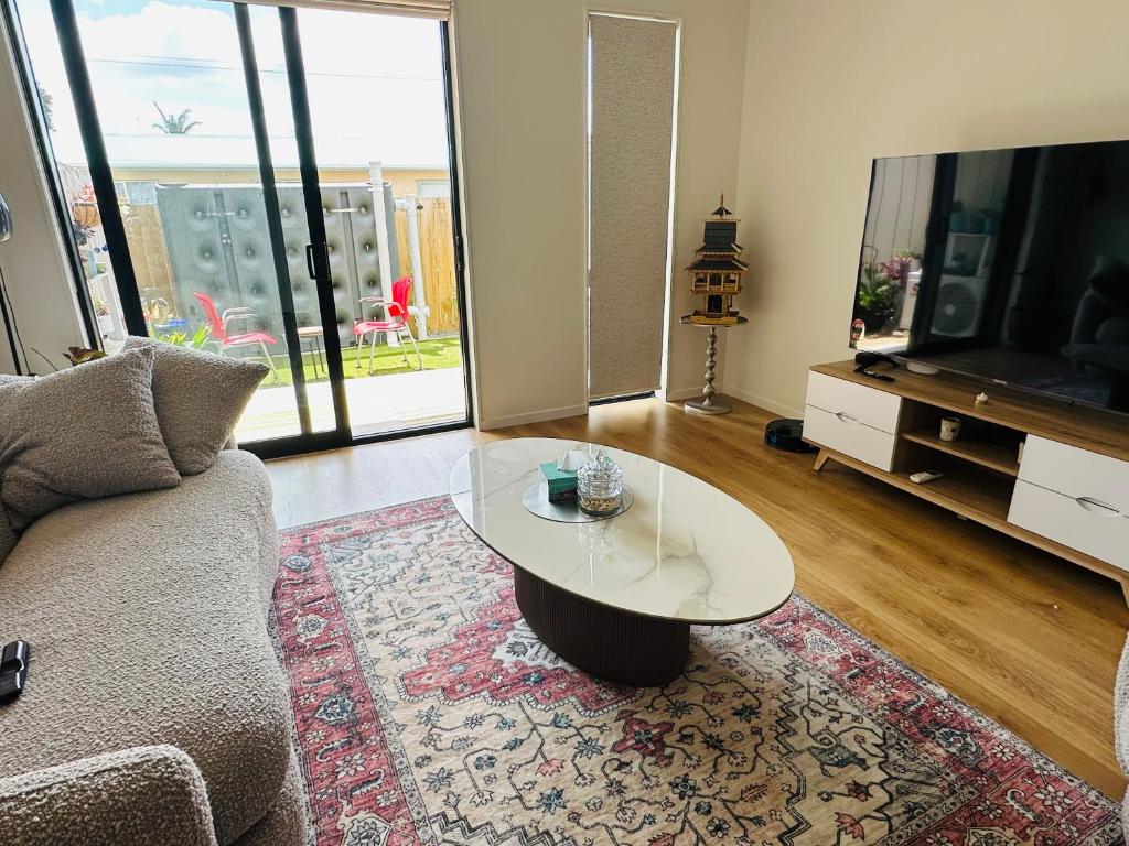 TV a/nebo společenská místnost v ubytování AmritVilla21