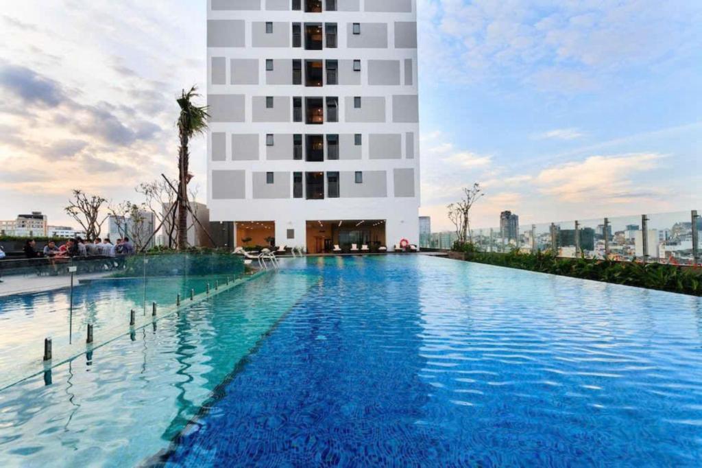 Bazén v ubytování Apartment Luxury - Infinity Pool by Center City nebo v jeho okolí