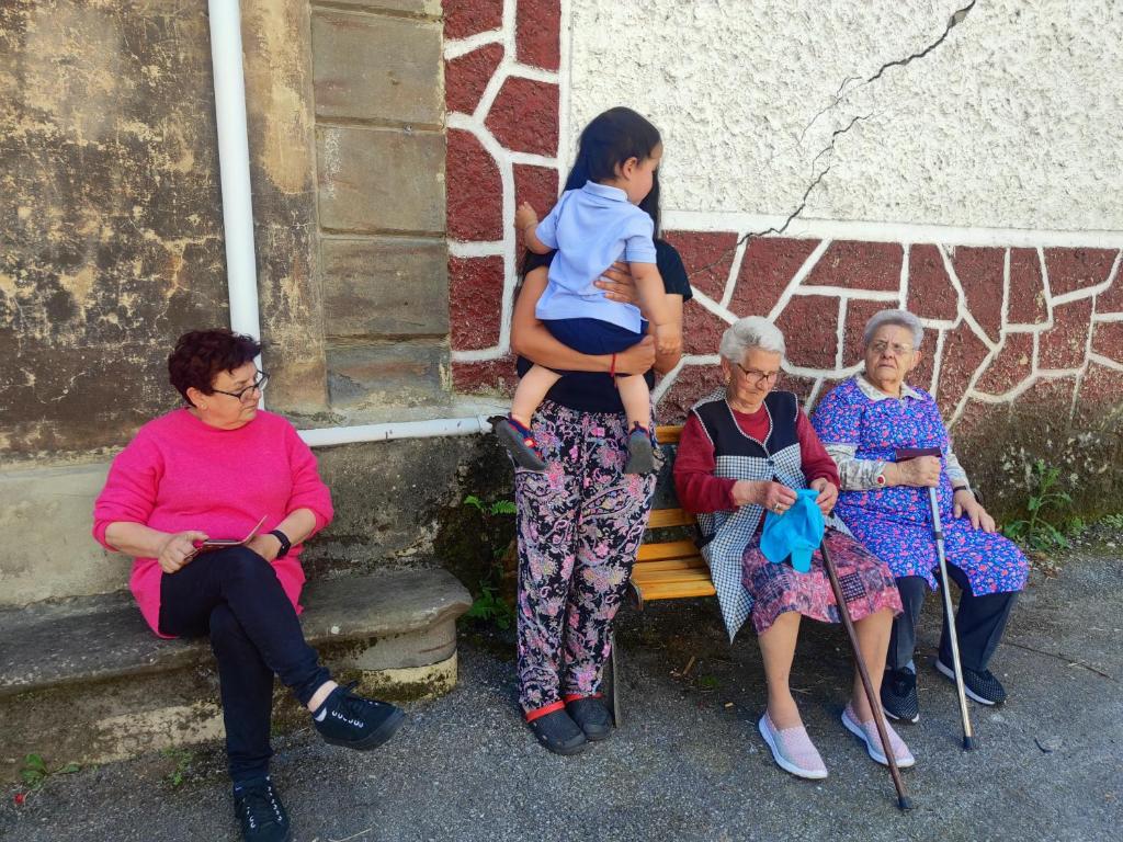 Afbeelding uit fotogalerij van Apartamento Rural Casa Carolina in Brañella