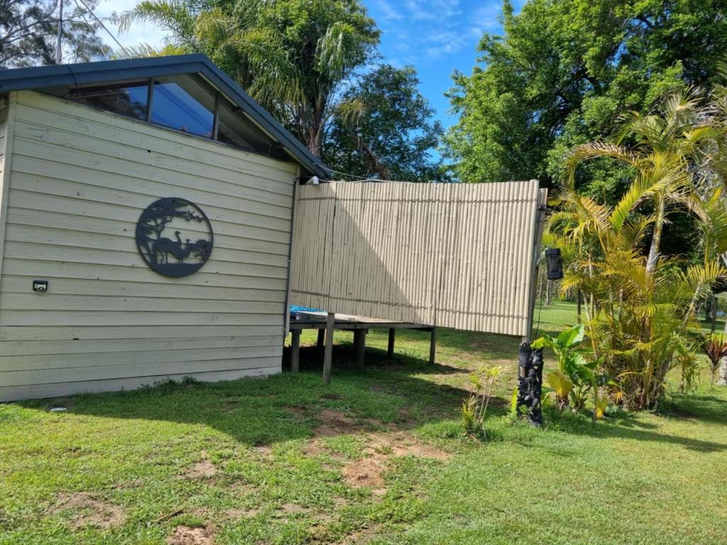 Riverside Farm Stay - Luxe Suite