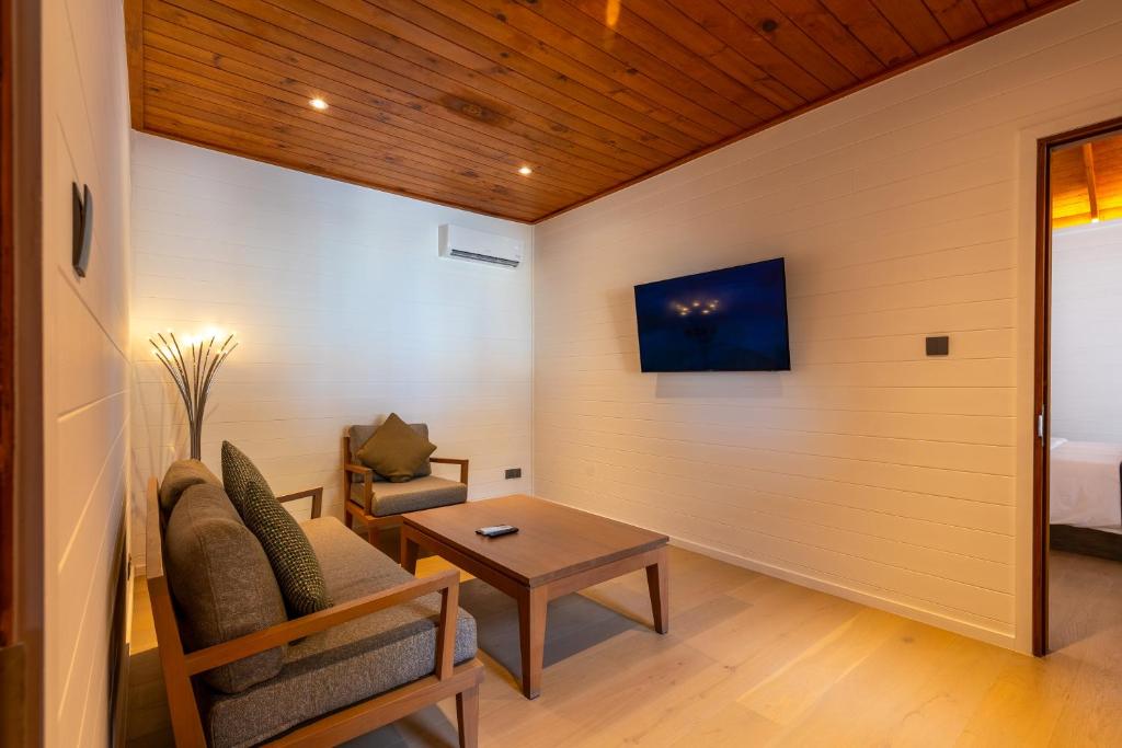 Meeru Maldives Resort Island photo