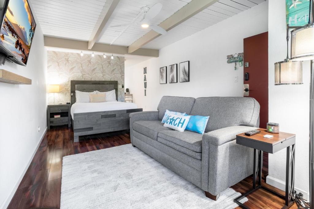 Modern Kihei Studio: Full Kitchen & Beach Access photo