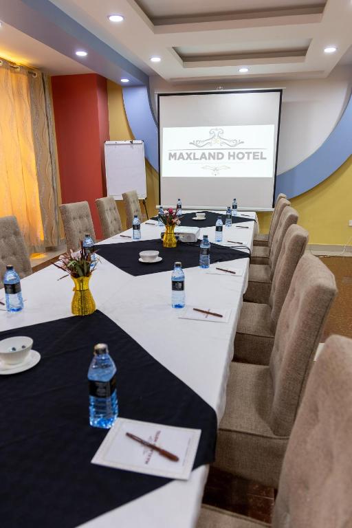 Konferenční prostory v ubytování Maxland Hotel