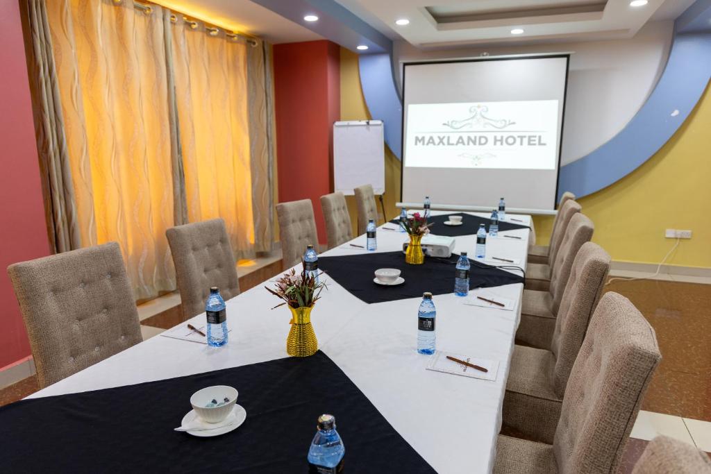 Konferenční prostory v ubytování Maxland Hotel