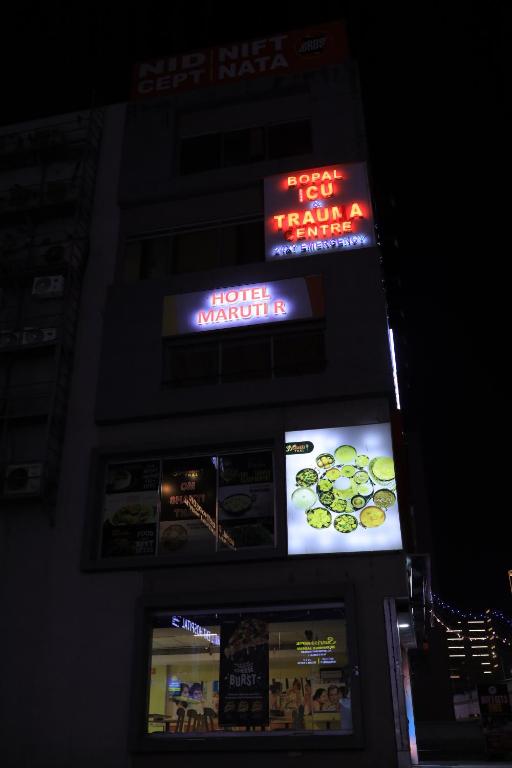 Fotografie z fotogalerie ubytování Hotel Maruti R v destinaci Ahmadábád