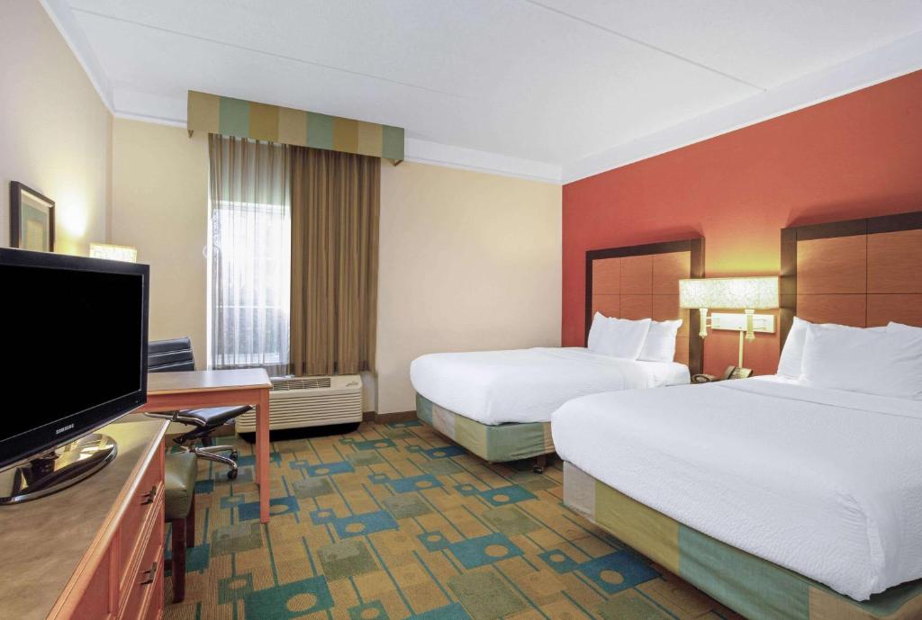 La Quinta by Wyndham Winston-Salem photo