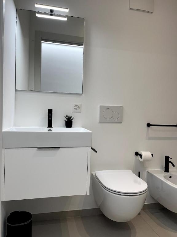 Locarno Center - Casa Incanto - Free Parking & Washer - Resim 10