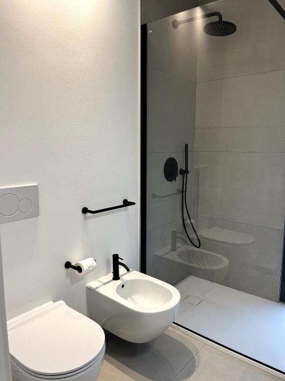 Locarno Center - Casa Incanto - Free Parking & Washer - Resim 16