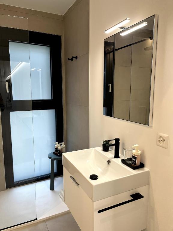 Locarno Center - Casa Incanto - Free Parking & Washer - Resim 12