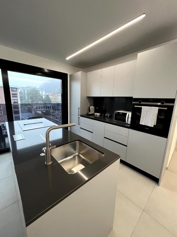 Locarno Center - Casa Incanto - Free Parking & Washer - Resim 9