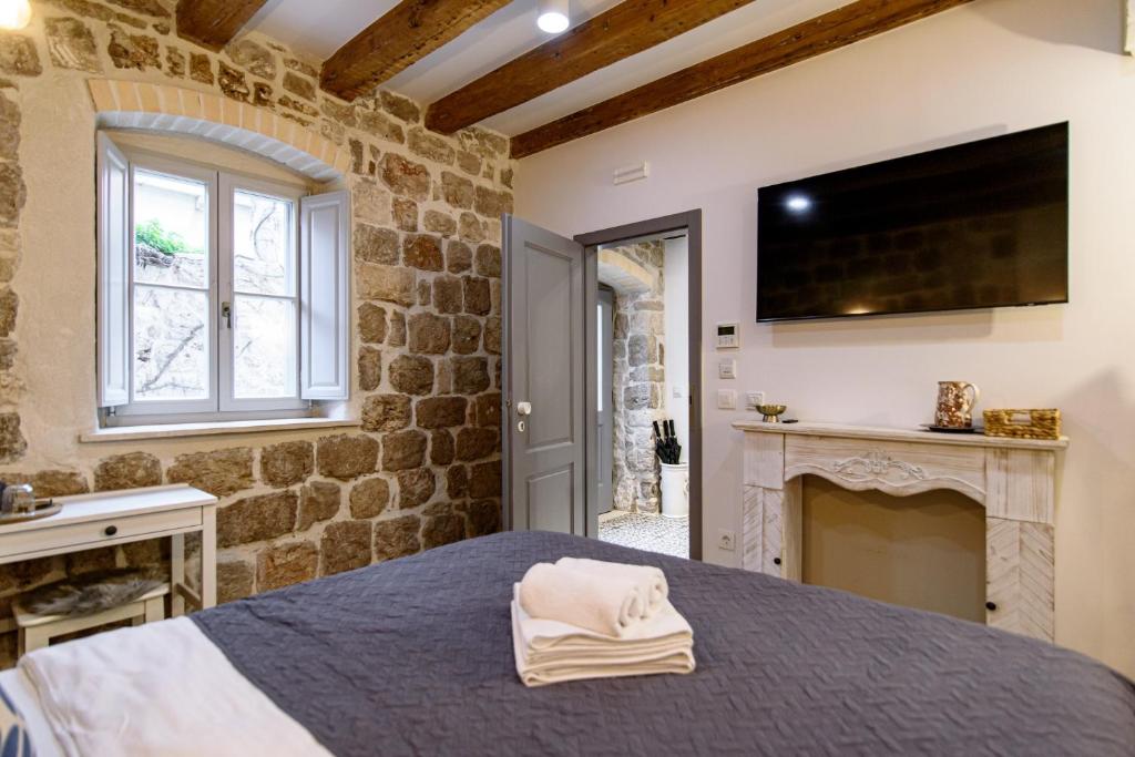 Posteľ alebo postele v izbe v ubytovaní VILLA MONTE SANTO by DuHomes