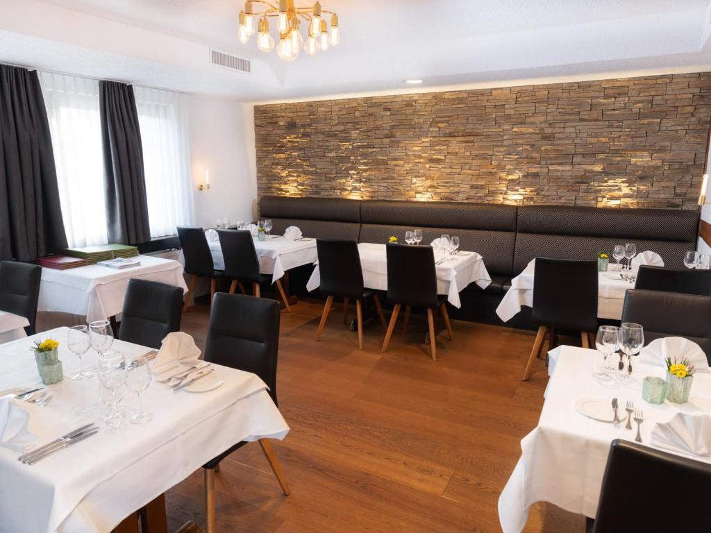 Restaurace v ubytování Hotel Restaurant Kreuz