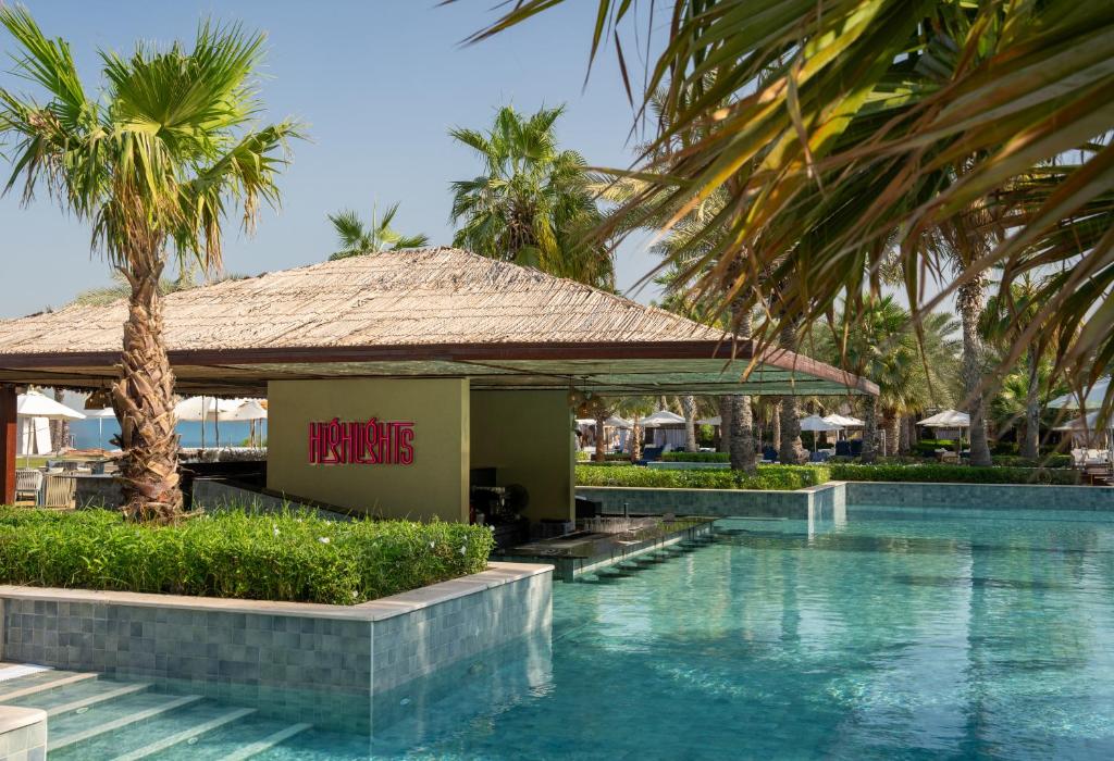 Bazén v ubytování Rixos Al Mairid Ras Al Khaimah - Ultra All Inclusive nebo v jeho okolí