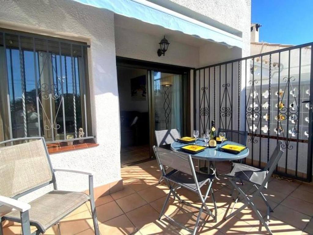 A balcony or terrace at Bages