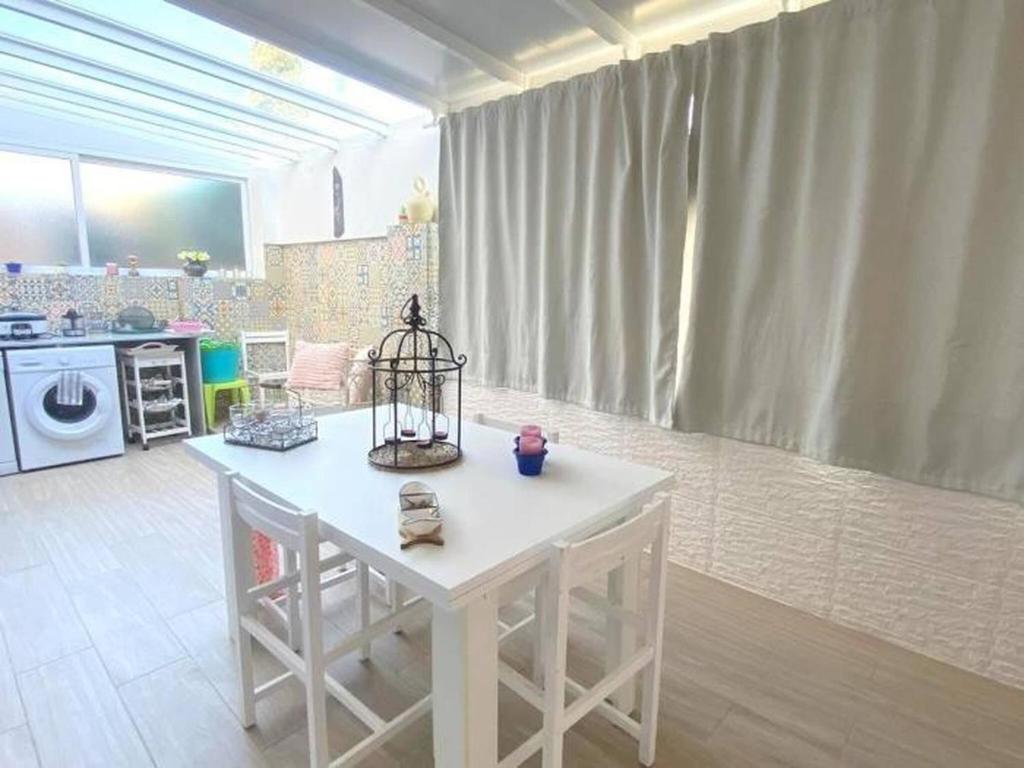 A kitchen or kitchenette at Bages